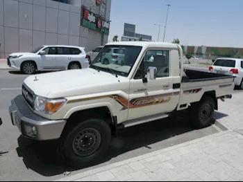 Toyota  Land Cruiser  LX  2021  Manual  20,000 Km  6 Cylinder  Four Wheel Drive (4WD)  Pick Up  Silver  With Warranty