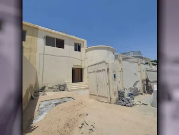 Family Residential  - Not Furnished  - Umm Salal  - Al Kharaitiyat  - 6 Bedrooms