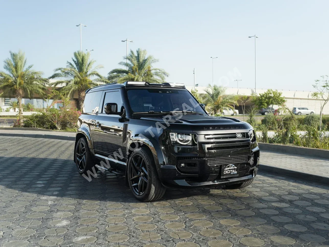 Land Rover  Defender  90  2022  Automatic  49,000 Km  6 Cylinder  Four Wheel Drive (4WD)  SUV  Black