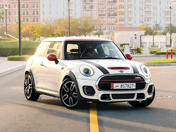 Mini  Cooper  JCW  2016  Manual  55,000 Km  4 Cylinder  Front Wheel Drive (FWD)  Hatchback  White