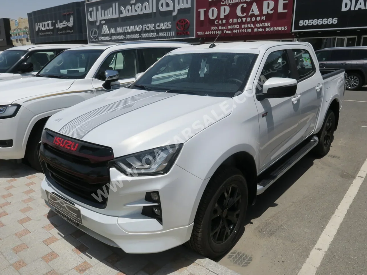 Isuzu  D-Max  GT  2023  Automatic  0 Km  4 Cylinder  Four Wheel Drive (4WD)  Pick Up  White  With Warranty