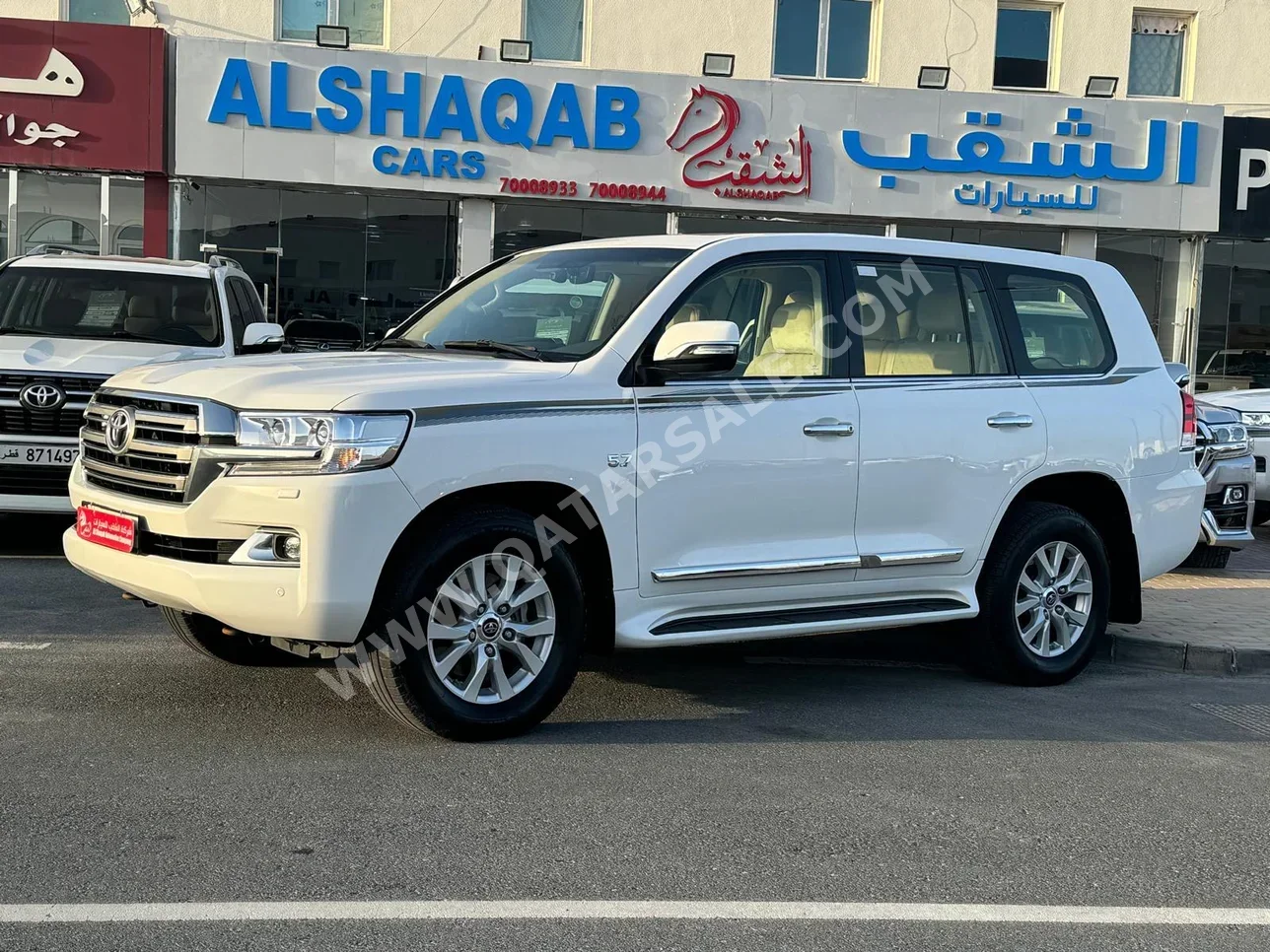 Toyota  Land Cruiser  VXR  2020  Automatic  99,000 Km  8 Cylinder  Four Wheel Drive (4WD)  SUV  White