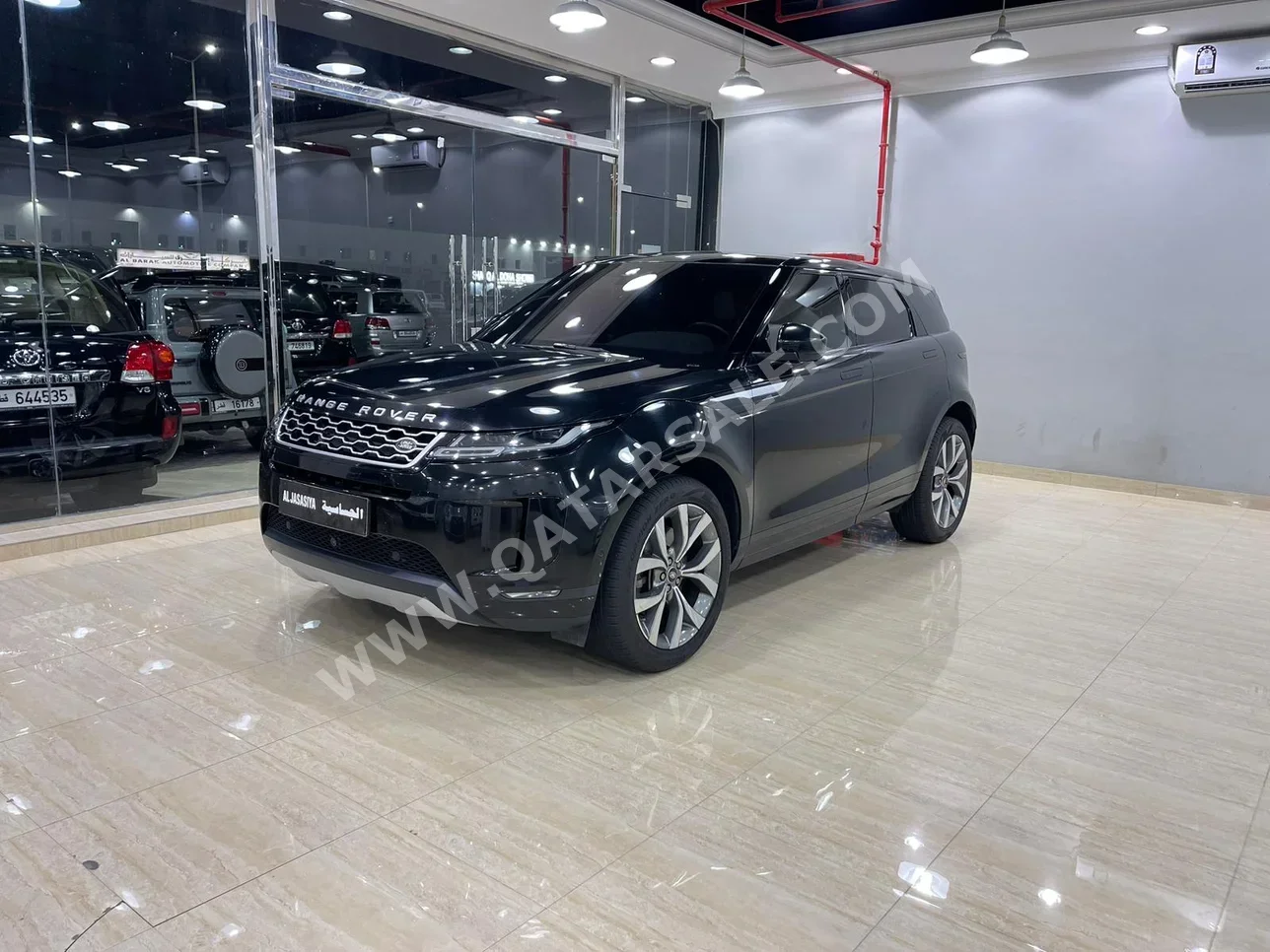 Land Rover  Evoque  R Dynamic SE  2020  Automatic  126,000 Km  4 Cylinder  All Wheel Drive (AWD)  SUV  Black