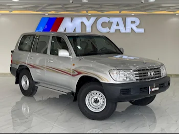 Toyota  Land Cruiser  GX  2007  Manual  313,000 Km  6 Cylinder  Four Wheel Drive (4WD)  SUV  Gray