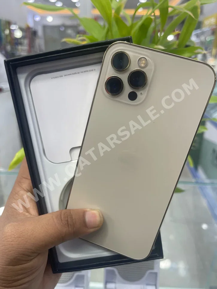 ابل  - ايفون 12  - برو ماكس  - ذهبي  - 256 جيجابايت