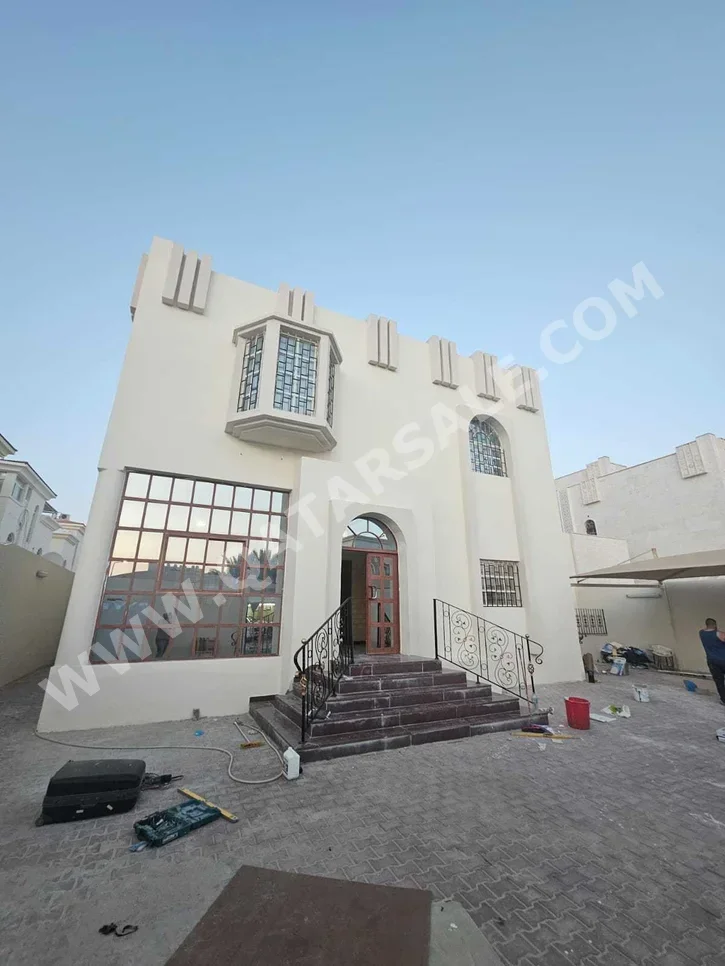 Family Residential  - Not Furnished  - Al Rayyan  - Izghawa  - 6 Bedrooms