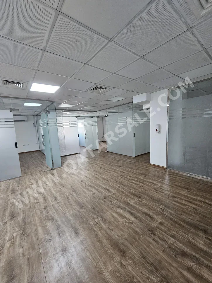 Commercial Offices - Not Furnished  - Doha  - Fereej Bin Omran