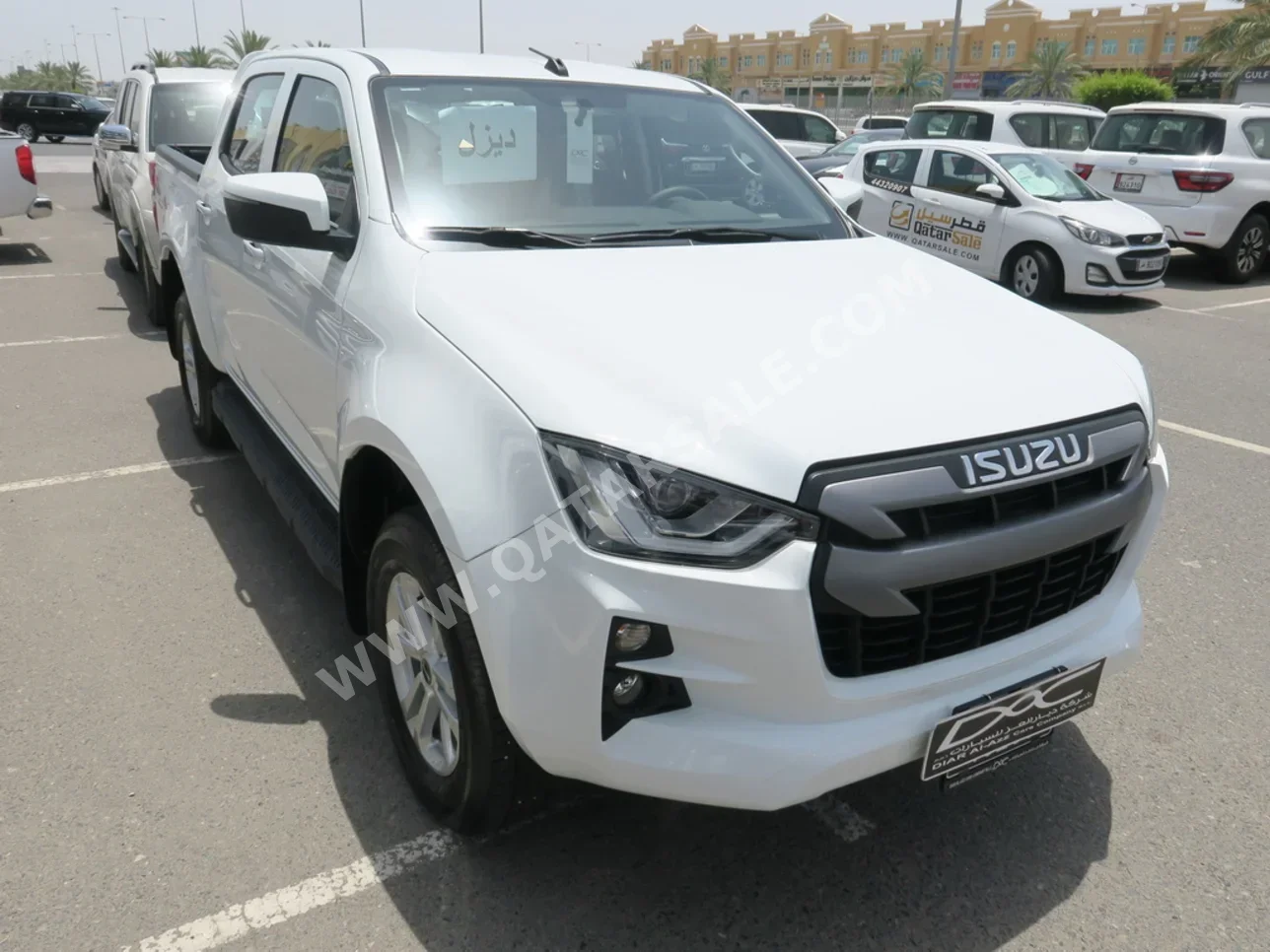 Isuzu  D-Max  2023  Automatic  0 Km  4 Cylinder  Four Wheel Drive (4WD)  Pick Up  White  With Warranty