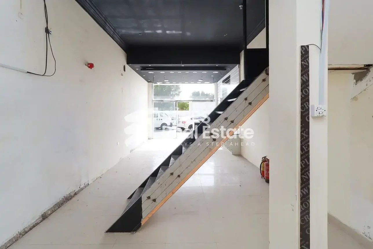 Commercial Shops - Not Furnished  - Al Wakrah  For Rent  - Al Meshaf