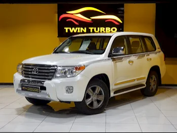 Toyota  Land Cruiser  GXR  2015  Automatic  182,000 Km  8 Cylinder  Four Wheel Drive (4WD)  SUV  White