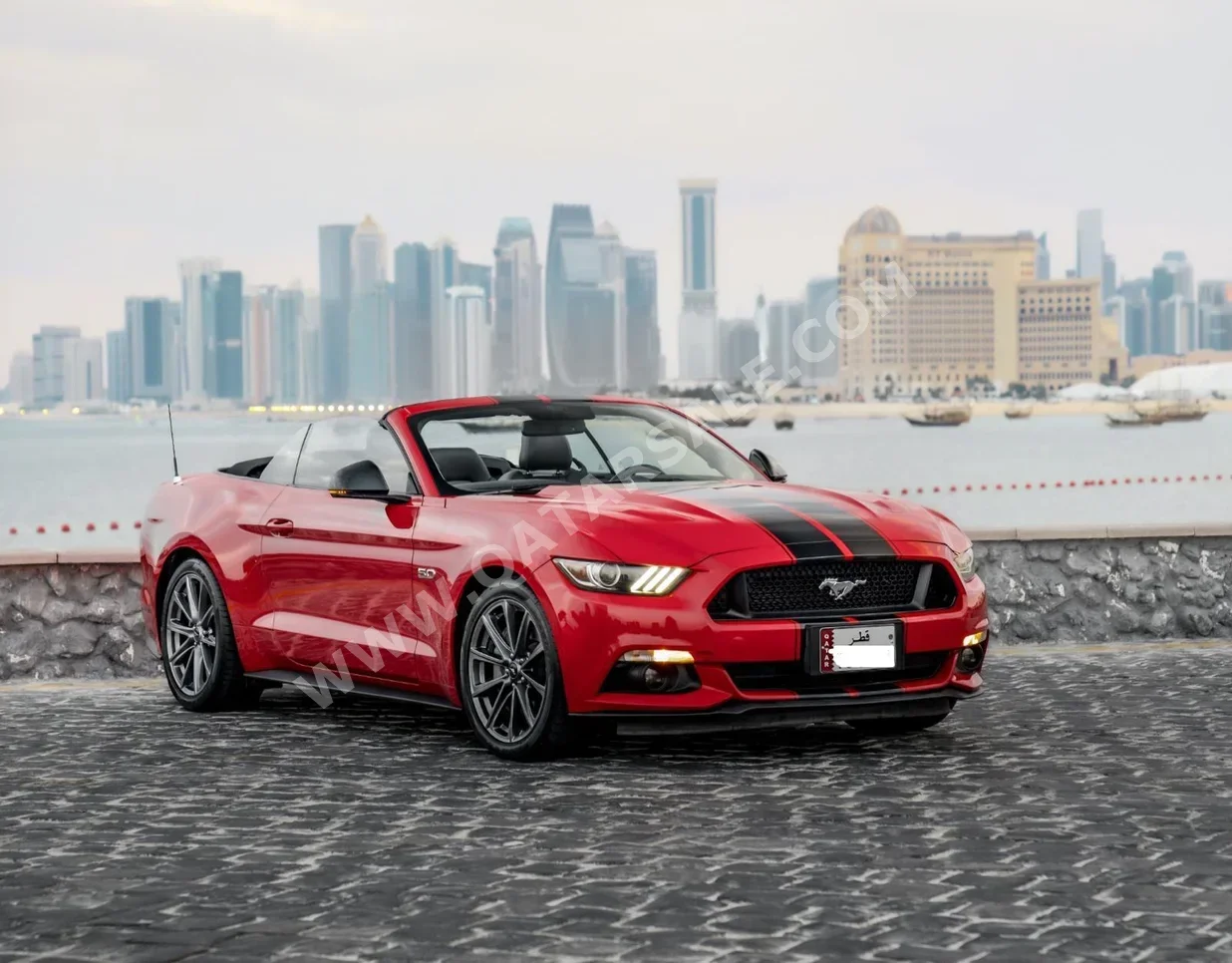 Ford  Mustang  GT  2015  Automatic  89,000 Km  8 Cylinder  Rear Wheel Drive (RWD)  Convertible  Red