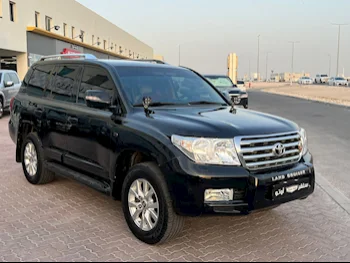 Toyota  Land Cruiser  GXR  2010  Automatic  510,000 Km  8 Cylinder  Four Wheel Drive (4WD)  SUV  Black