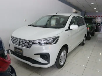 Suzuki  Ertiga  2018  Automatic  130,000 Km  4 Cylinder  Front Wheel Drive (FWD)  SUV  White