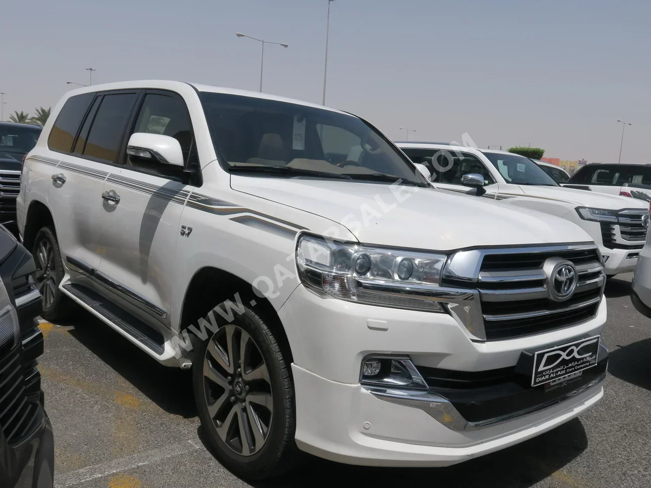 Toyota  Land Cruiser  GXR  2018  Automatic  90,000 Km  8 Cylinder  Four Wheel Drive (4WD)  SUV  White