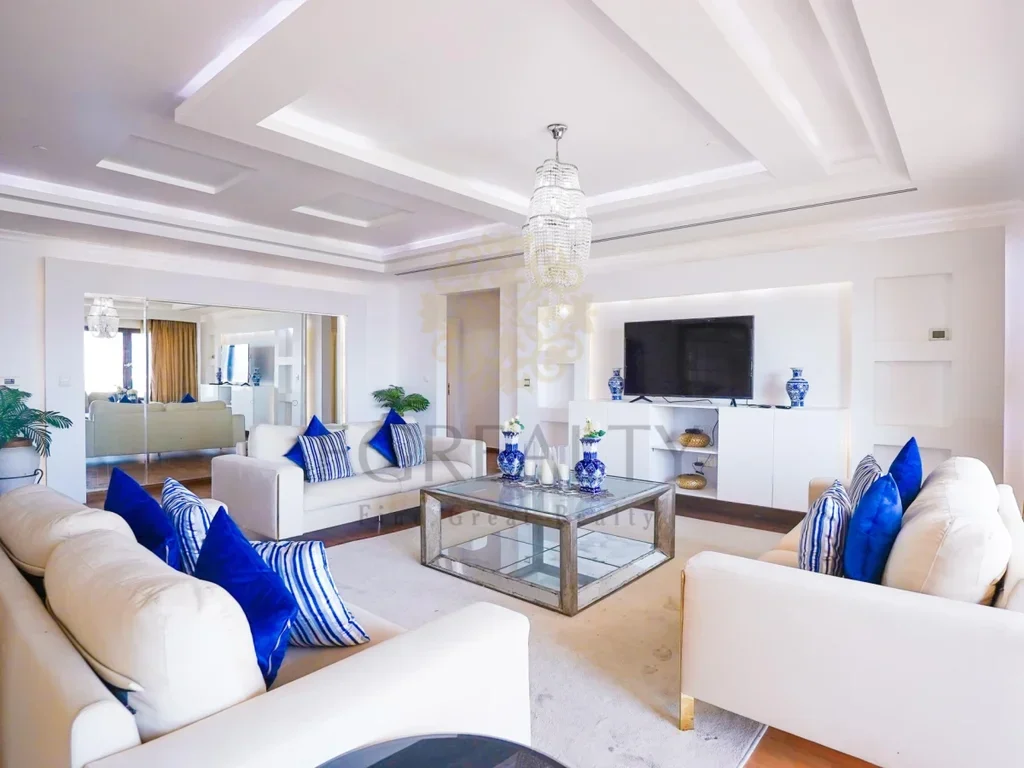 3 Bedrooms  Apartment  For Sale  in Doha -  The Pearl  Fully Furnished