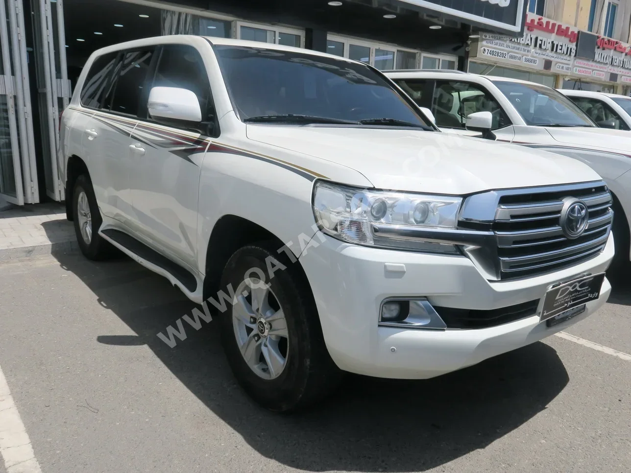 Toyota  Land Cruiser  GXR  2018  Automatic  277,000 Km  6 Cylinder  Four Wheel Drive (4WD)  SUV  White