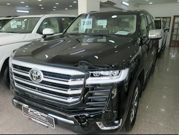  Toyota  Land Cruiser  VXR Twin Turbo  2024  Automatic  0 Km  6 Cylinder  Four Wheel Drive (4WD)  SUV  Black  With Warranty