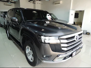 Toyota  Land Cruiser  GXR  2022  Automatic  78,700 Km  6 Cylinder  Four Wheel Drive (4WD)  SUV  Gray  With Warranty