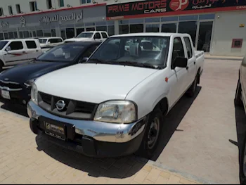 Nissan  Pickup  2016  Manual  388,000 Km  4 Cylinder  Rear Wheel Drive (RWD)  Pick Up  White