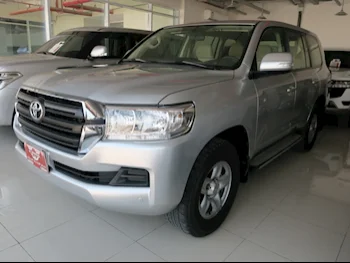 Toyota  Land Cruiser  GX  2020  Automatic  145٬000 Km  6 Cylinder  Four Wheel Drive (4WD)  SUV  Silver