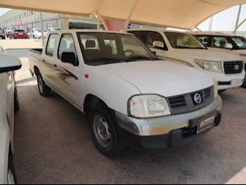 Nissan  Pickup  2016  Manual  194,000 Km  4 Cylinder  Rear Wheel Drive (RWD)  Pick Up  White