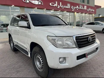 Toyota  Land Cruiser  GXR  2013  Automatic  478,000 Km  6 Cylinder  Four Wheel Drive (4WD)  SUV  White