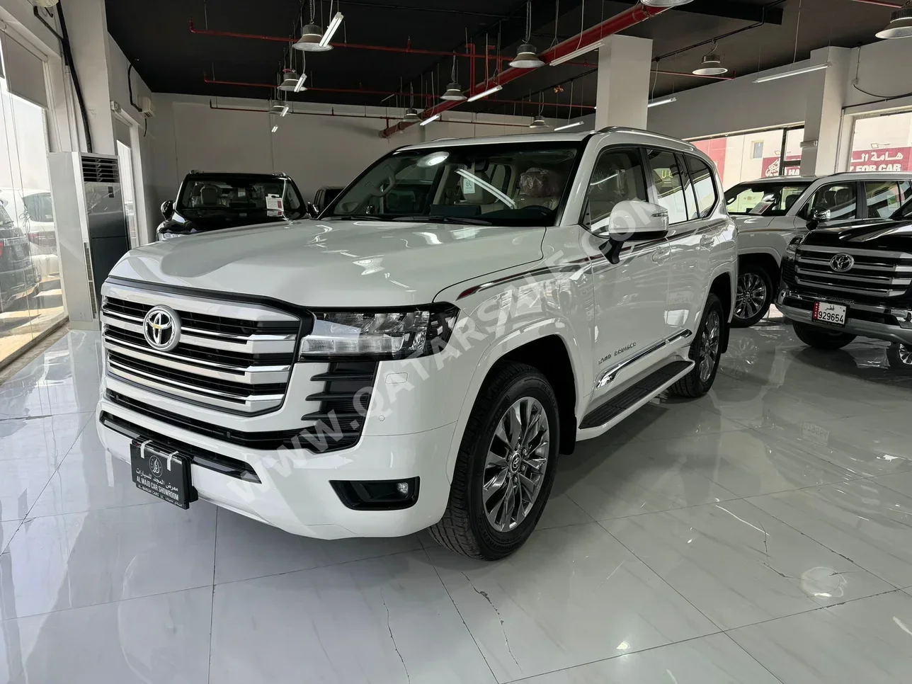 Toyota  Land Cruiser  GXR Twin Turbo  2024  Automatic  0 Km  6 Cylinder  Four Wheel Drive (4WD)  SUV  White  With Warranty