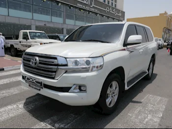 Toyota  Land Cruiser  GXR  2018  Automatic  277٬000 Km  6 Cylinder  Four Wheel Drive (4WD)  SUV  White