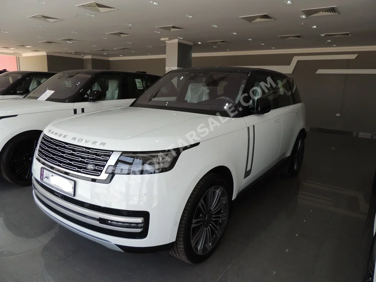  Land Rover  Range Rover  Vogue  Autobiography  2023  Automatic  0 Km  8 Cylinder  Four Wheel Drive (4WD)  SUV  White  With Warranty