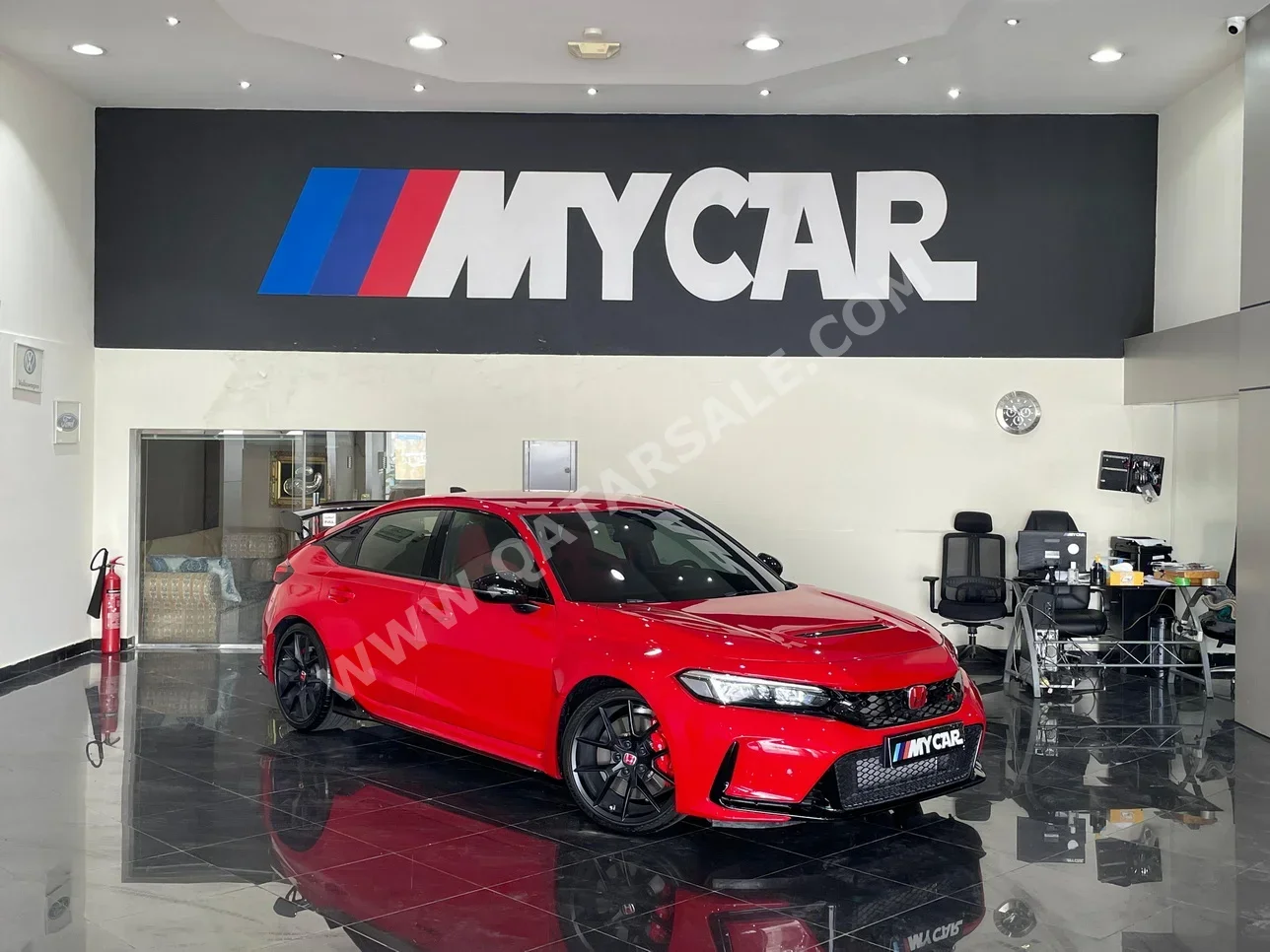 Honda  Civic  R Type  2023  Manual  4,000 Km  4 Cylinder  Front Wheel Drive (FWD)  Sedan  Red  With Warranty