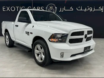 Dodge  Ram  1500 Classic  2022  Automatic  24,000 Km  8 Cylinder  Four Wheel Drive (4WD)  Pick Up  White  With Warranty