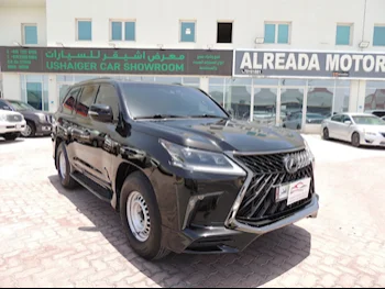 Lexus  LX  570 S Black Edition  2019  Automatic  180,000 Km  8 Cylinder  Four Wheel Drive (4WD)  SUV  Black