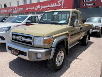 Toyota  Land Cruiser  LX  2022  Manual  71,000 Km  6 Cylinder  Four Wheel Drive (4WD)  Pick Up  Beige