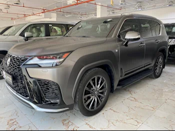 Lexus  LX  600 F Sport  2023  Automatic  14,000 Km  6 Cylinder  Four Wheel Drive (4WD)  SUV  Gray  With Warranty