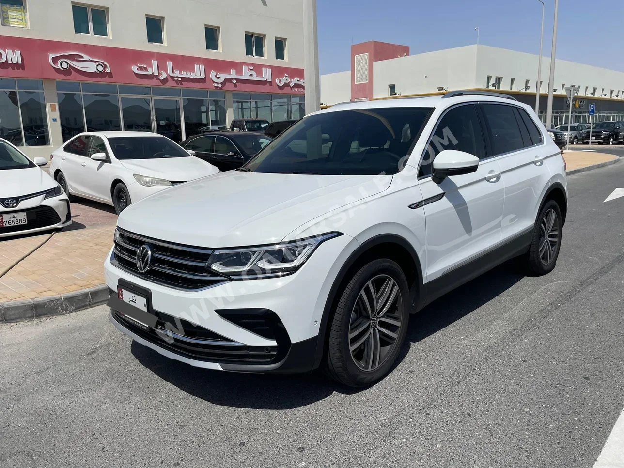 Volkswagen  Tiguan  2024  Automatic  400 Km  4 Cylinder  Four Wheel Drive (4WD)  SUV  White  With Warranty