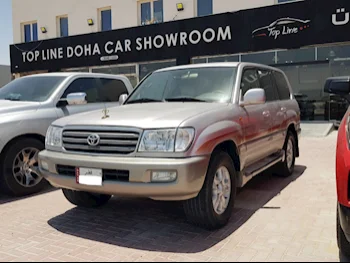 Toyota  Land Cruiser  GXR  2004  Automatic  255,000 Km  6 Cylinder  Four Wheel Drive (4WD)  SUV  Silver