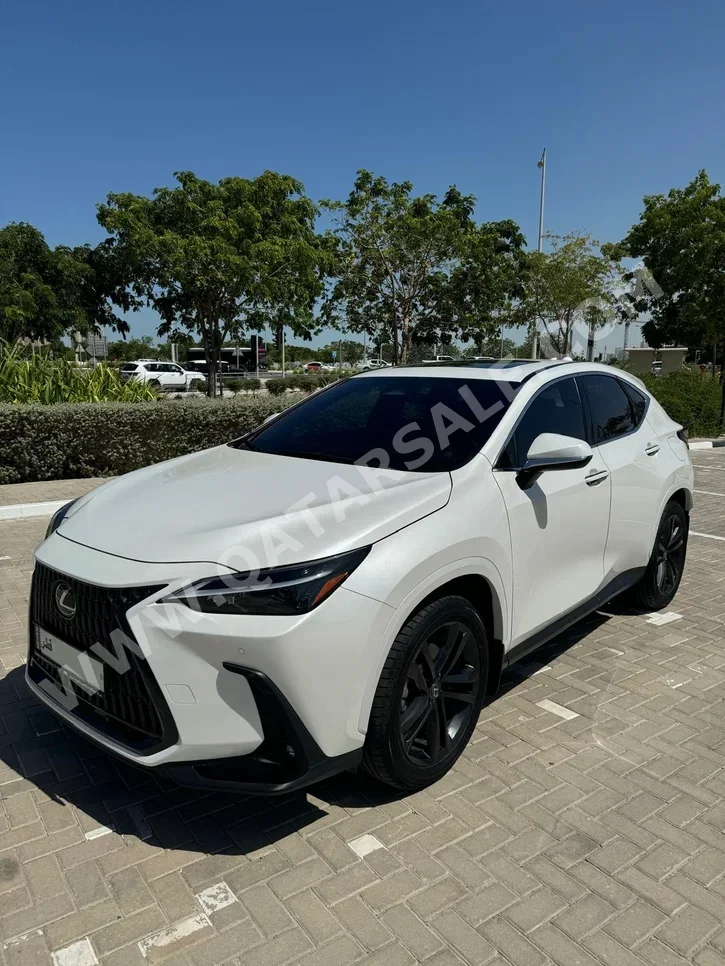 Lexus  NX  350  2024  Automatic  9,000 Km  4 Cylinder  All Wheel Drive (AWD)  SUV  White  With Warranty