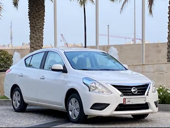Nissan  Sunny  2019  Automatic  142,000 Km  4 Cylinder  Front Wheel Drive (FWD)  Sedan  White