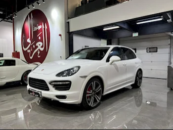 Porsche  Cayenne  GTS  2013  Automatic  223,000 Km  8 Cylinder  Four Wheel Drive (4WD)  SUV  White