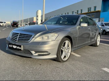 مرسيدس - بنز  اس - كلاس  350 AMG  2011  اوتوماتيك  100,000 كم  6 سلندر  دفع خلفي  سيدان  رمادي