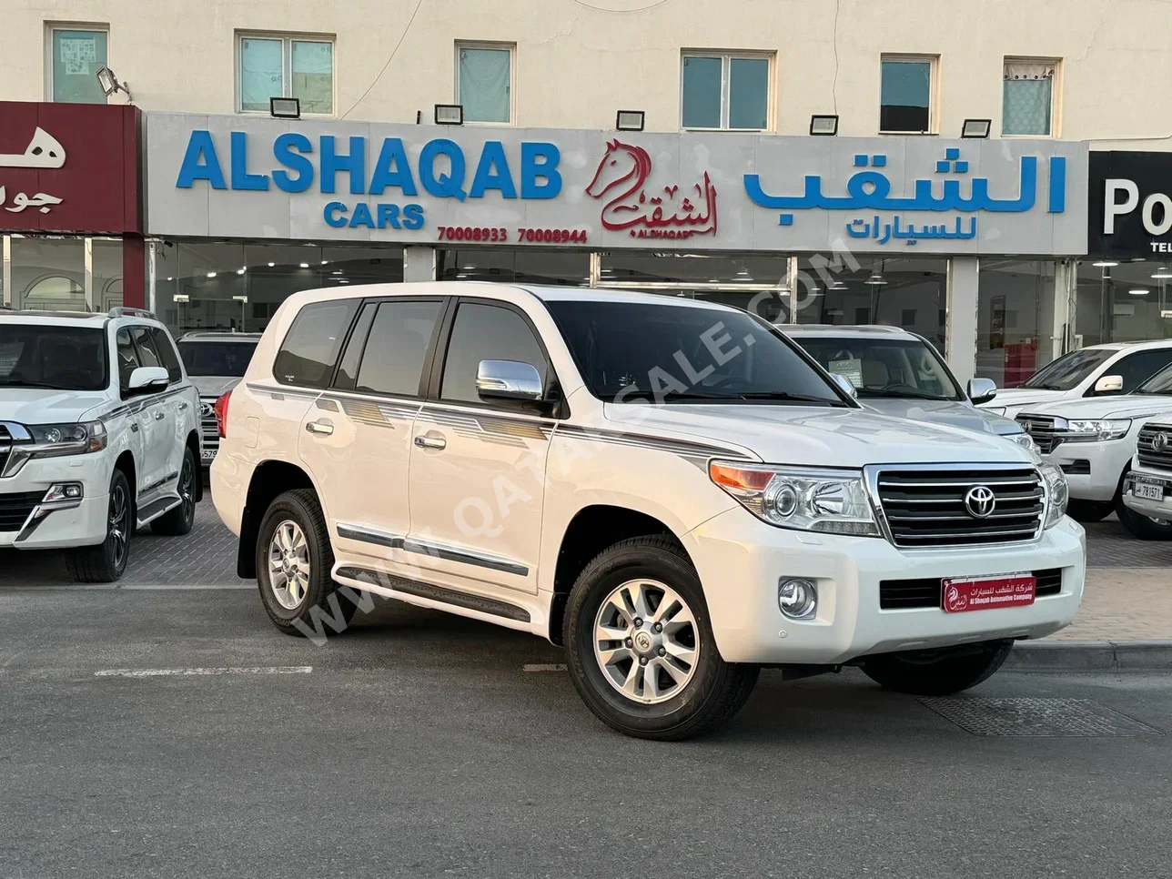 Toyota  Land Cruiser  GXR  2014  Automatic  96,000 Km  8 Cylinder  Four Wheel Drive (4WD)  SUV  White