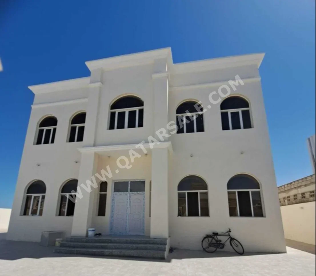 Family Residential  - Not Furnished  - Al Wakrah  - Al Wukair  - 6 Bedrooms