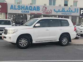 Toyota  Land Cruiser  G  2015  Automatic  470,000 Km  6 Cylinder  Four Wheel Drive (4WD)  SUV  White