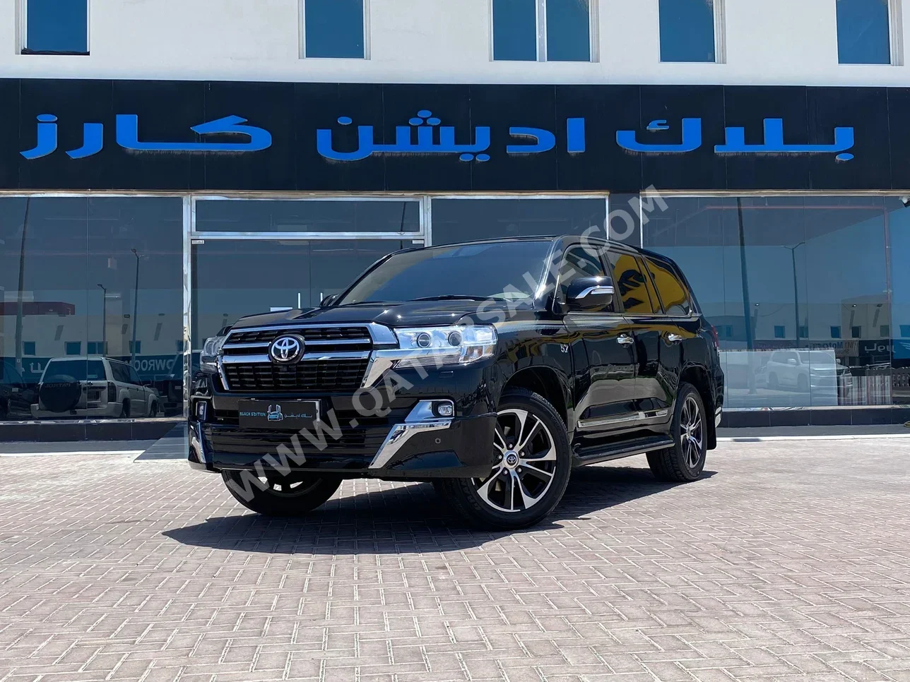 Toyota  Land Cruiser  VXR  2018  Automatic  219,000 Km  8 Cylinder  Four Wheel Drive (4WD)  SUV  Black