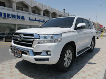 Toyota  Land Cruiser  GXR  2019  Automatic  164,000 Km  8 Cylinder  Four Wheel Drive (4WD)  SUV  White