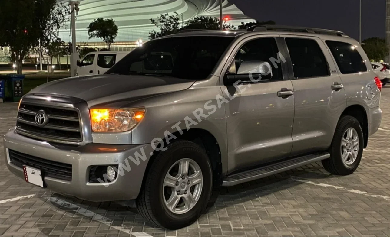 Toyota Sequoia Gray 2009 For Sale in Qatar