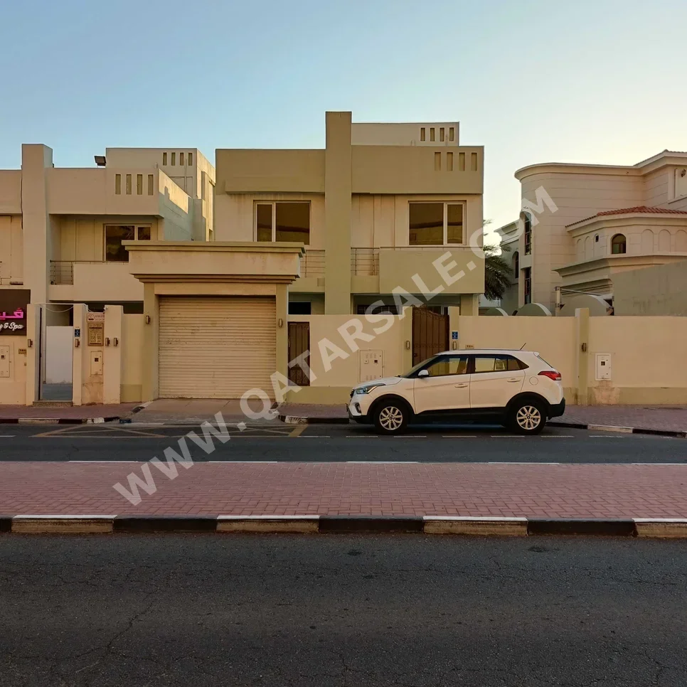 Service  - Fully Furnished  - Doha  - Al Duhail  - 6 Bedrooms