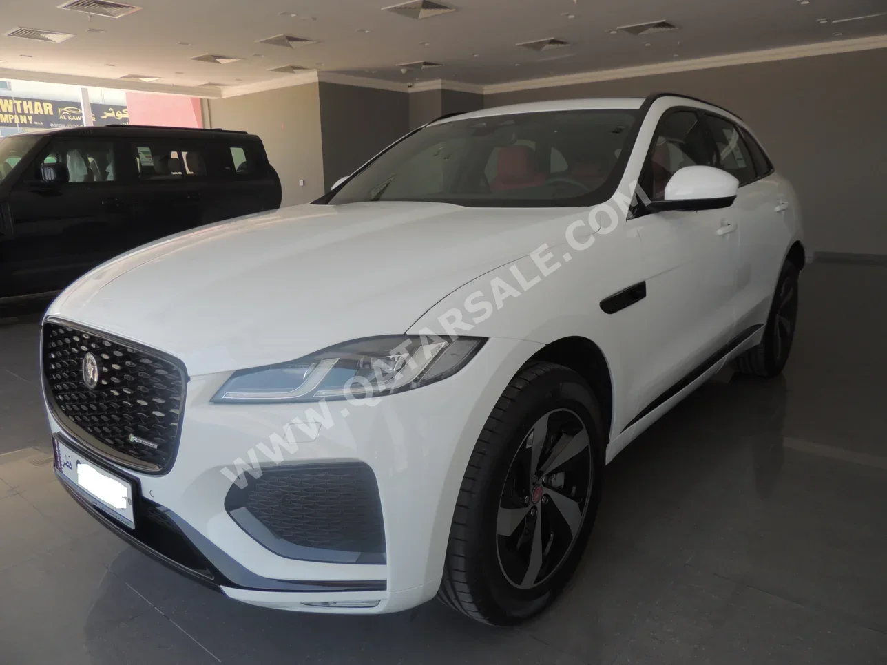 Jaguar  F-Pace  2023  Automatic  0 Km  4 Cylinder  Four Wheel Drive (4WD)  SUV  White  With Warranty