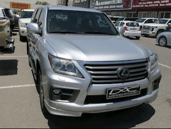 Lexus  LX  570  2015  Automatic  168,000 Km  8 Cylinder  Four Wheel Drive (4WD)  SUV  Silver