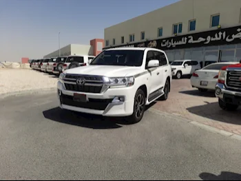 Toyota  Land Cruiser  G  2016  Automatic  237,000 Km  6 Cylinder  Four Wheel Drive (4WD)  SUV  White